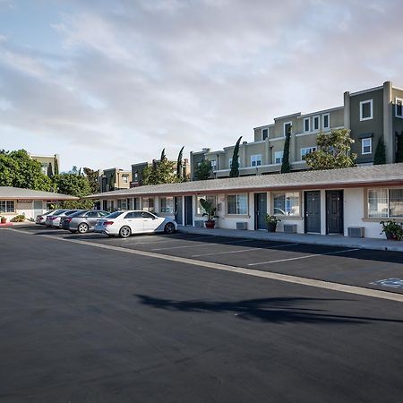 גרדן גרוב Harbor Motel מראה חיצוני תמונה