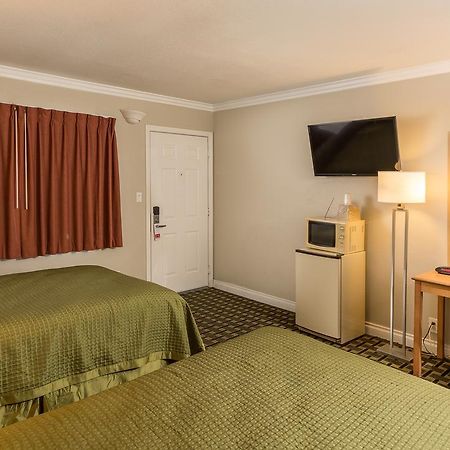 גרדן גרוב Harbor Motel מראה חיצוני תמונה