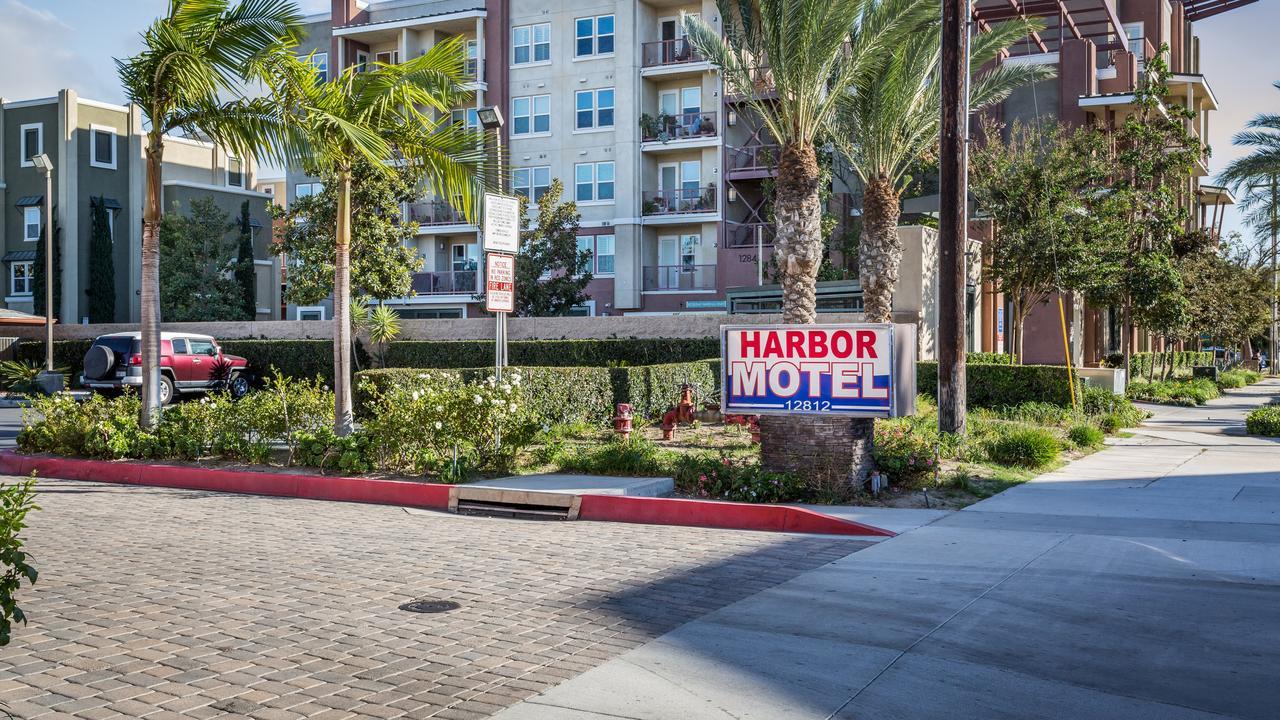 גרדן גרוב Harbor Motel מראה חיצוני תמונה