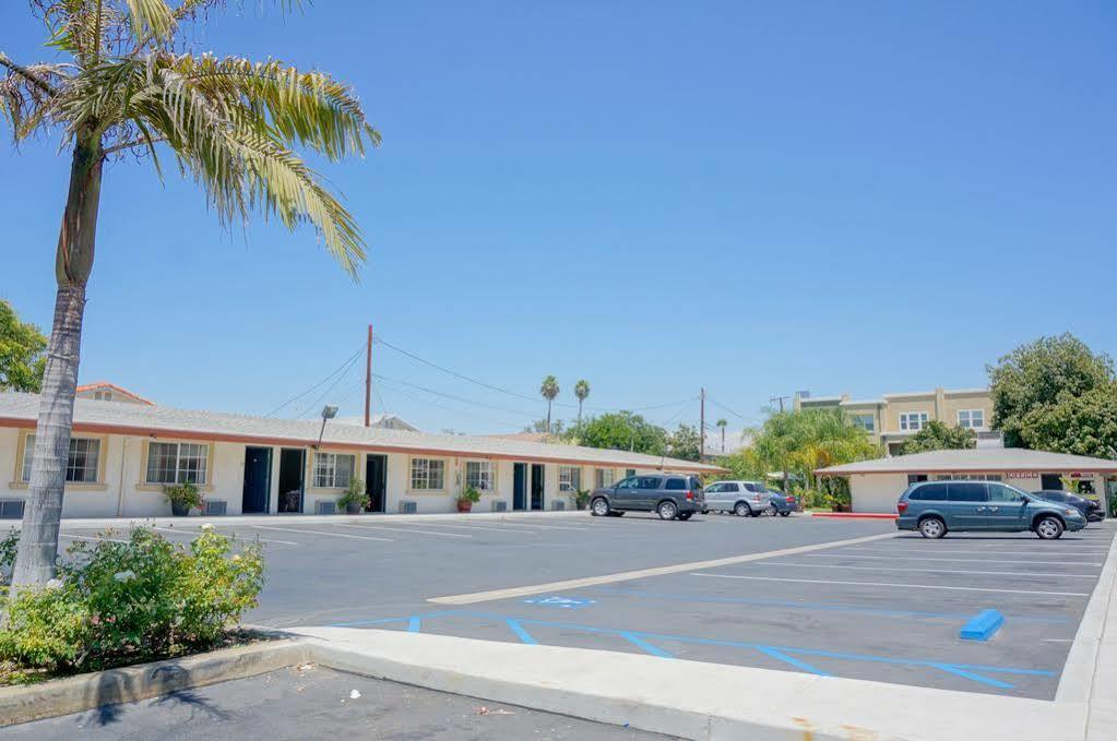 גרדן גרוב Harbor Motel מראה חיצוני תמונה